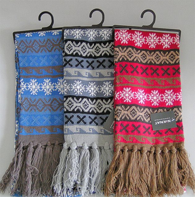 6-042 Nordic scarf with great norwegian motives